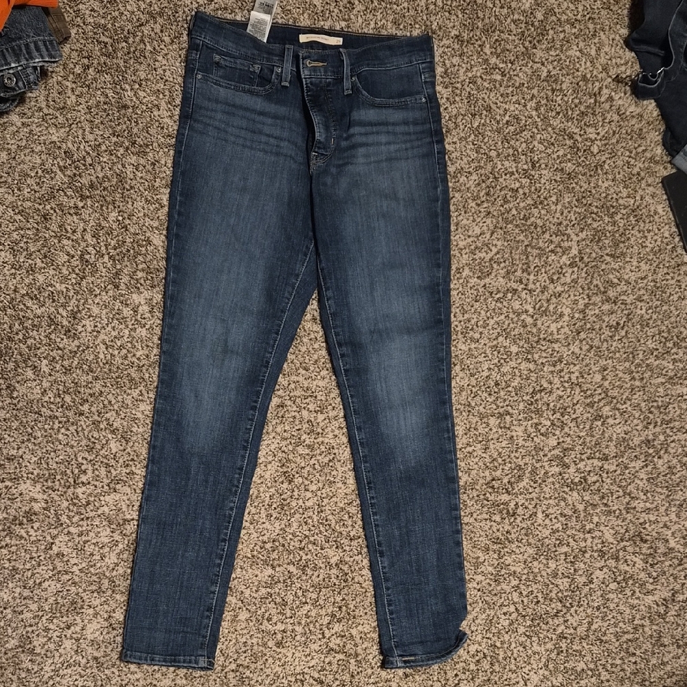 Levis Skinny Women's Jeans